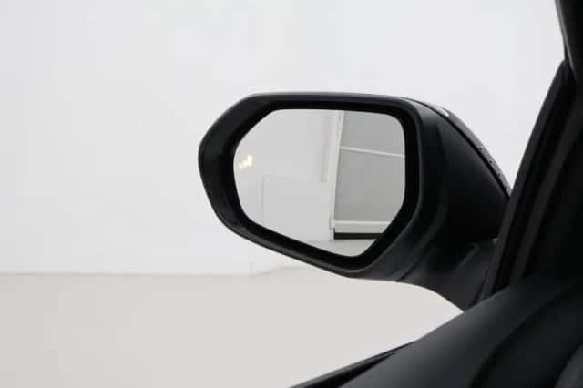Toyota Yaris (2023) thumbnail 5