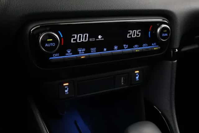 Toyota Yaris (2023) thumbnail 6
