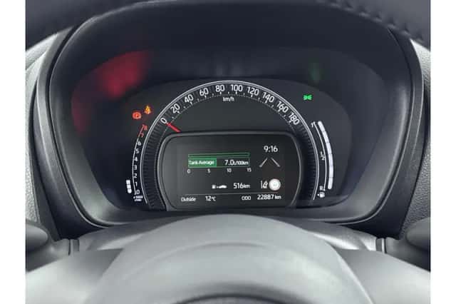 Toyota Aygo X (2025) thumbnail 3
