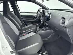 Toyota Aygo X (2025) thumbnail 23