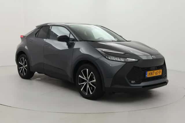 Toyota C-HR (2025) thumbnail 1