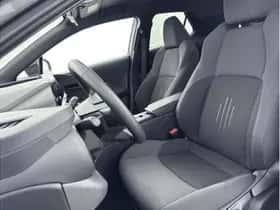 Toyota C-HR (2025) thumbnail 9