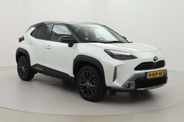 Toyota Yaris Cross (2021) thumbnail 1