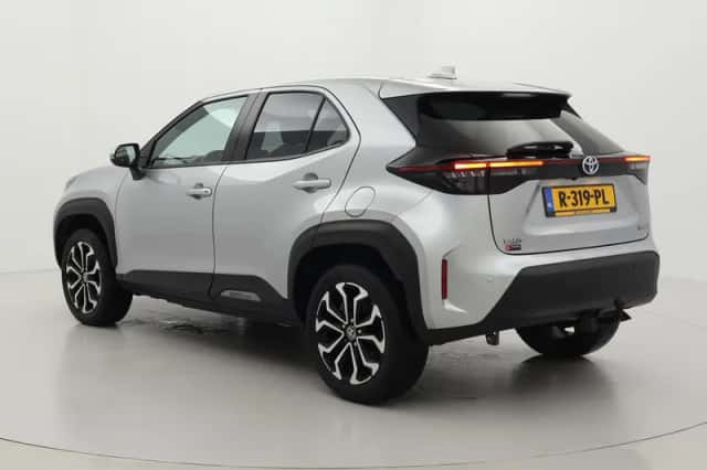 Toyota Yaris Cross (2022) thumbnail 4