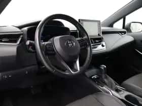 Toyota Corolla (2021) thumbnail 2