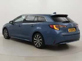 Toyota Corolla (2021) thumbnail 4