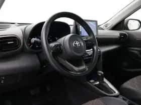 Toyota Yaris Cross (2023) thumbnail 2