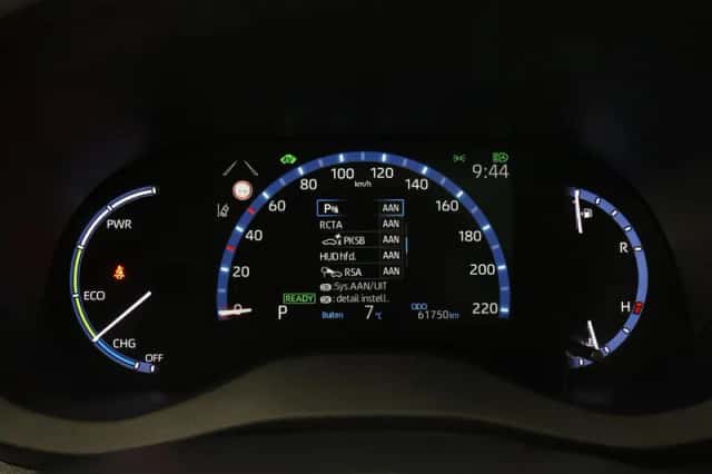 Toyota Yaris Cross (2023) thumbnail 3