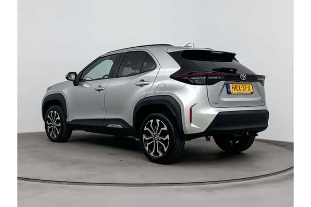 Toyota Yaris Cross (2025) thumbnail 4