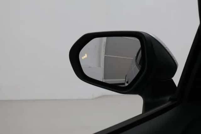 Toyota Yaris Cross (2025) thumbnail 5
