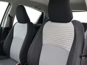 Toyota Yaris (2019) thumbnail 12