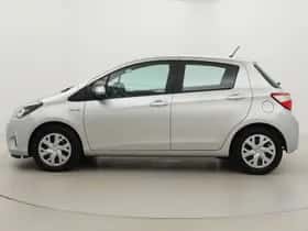 Toyota Yaris (2019) thumbnail 16