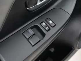 Toyota Yaris (2019) thumbnail 19
