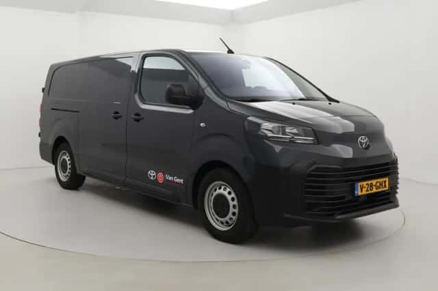 Toyota Proace (2024) thumbnail 1