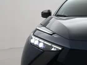 Toyota C-HR (2025) thumbnail 13