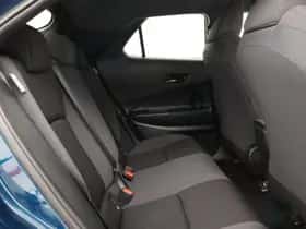 Toyota C-HR (2025) thumbnail 36