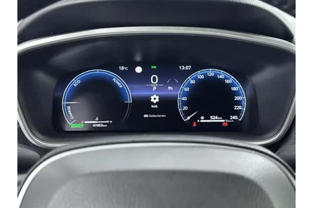 Toyota Corolla (2025) thumbnail 3