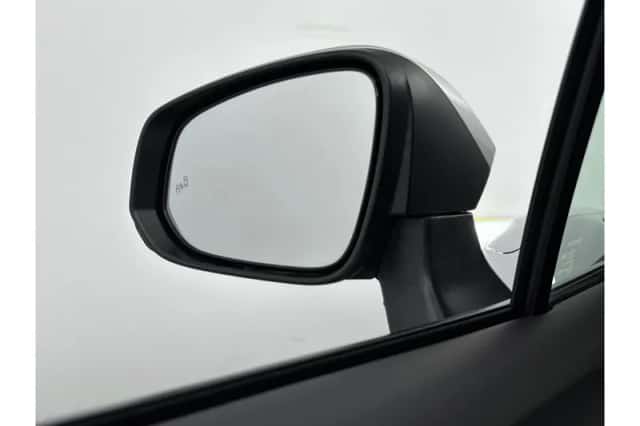 Toyota Corolla (2025) thumbnail 5