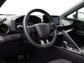 Toyota C-HR (2025) thumbnail 2