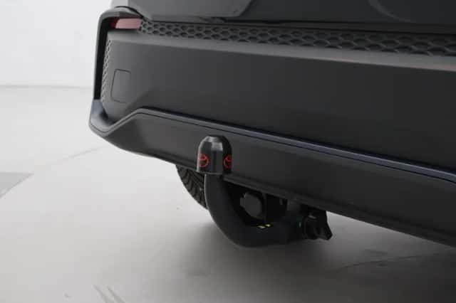Toyota C-HR (2024) thumbnail 5