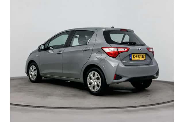 Toyota Yaris (2020) thumbnail 4