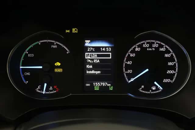 Toyota Yaris (2018) thumbnail 3
