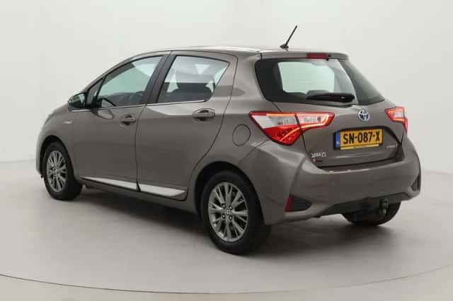 Toyota Yaris (2018) thumbnail 4