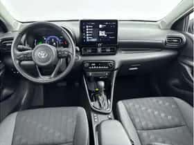 Toyota Yaris (2025) thumbnail 2
