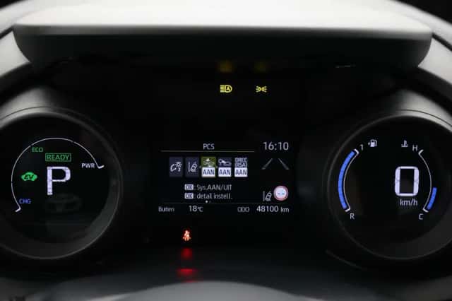 Toyota Yaris (2023) thumbnail 3