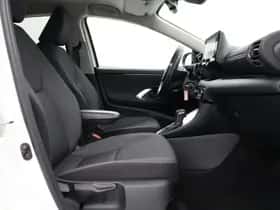 Toyota Yaris (2023) thumbnail 30