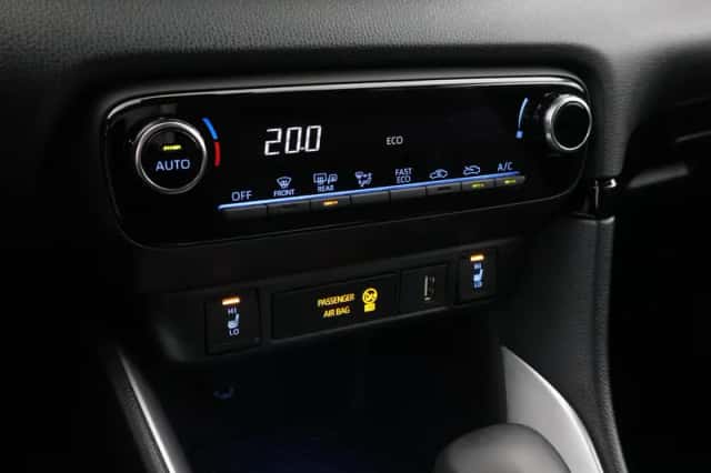 Toyota Yaris (2023) thumbnail 5