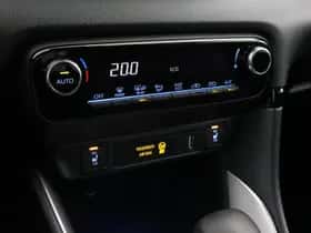 Toyota Yaris (2023) thumbnail 5