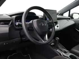 Toyota Corolla (2024) thumbnail 2