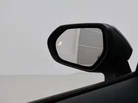Toyota Corolla (2024) thumbnail 5