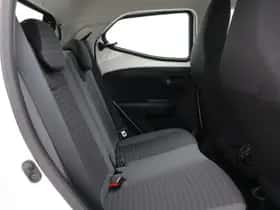 Toyota Aygo (2020) thumbnail 31