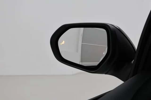 Toyota Yaris (2025) thumbnail 5