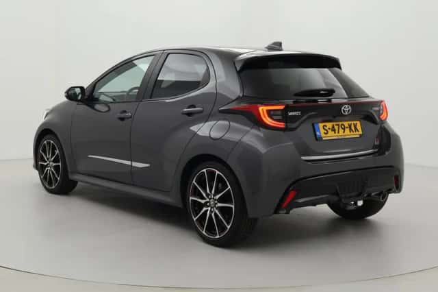 Toyota Yaris (2023) thumbnail 4