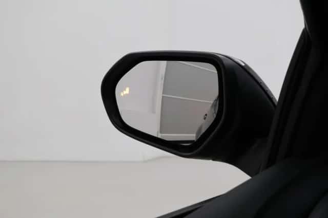 Toyota Yaris (2023) thumbnail 6