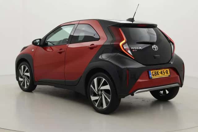Toyota Aygo X (2024) thumbnail 4