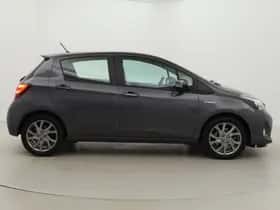 Toyota Yaris (2015) thumbnail 20