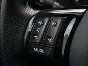 Toyota Yaris (2015) thumbnail 24