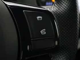 Toyota Yaris (2015) thumbnail 25
