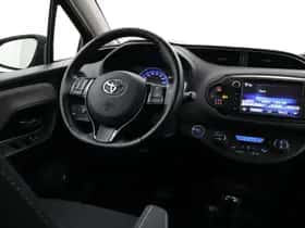 Toyota Yaris (2015) thumbnail 26