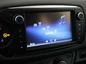 Toyota Yaris (2015) thumbnail 31