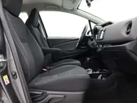 Toyota Yaris (2015) thumbnail 34
