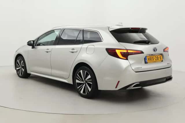 Toyota Corolla (2025) thumbnail 4