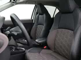 Toyota Yaris Cross (2024) thumbnail 18