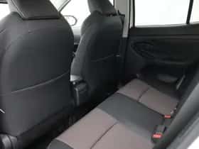Toyota Yaris Cross (2024) thumbnail 32