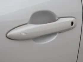 Toyota Yaris Cross (2024) thumbnail 9