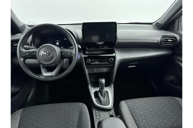 Toyota Yaris Cross (2023) thumbnail 2